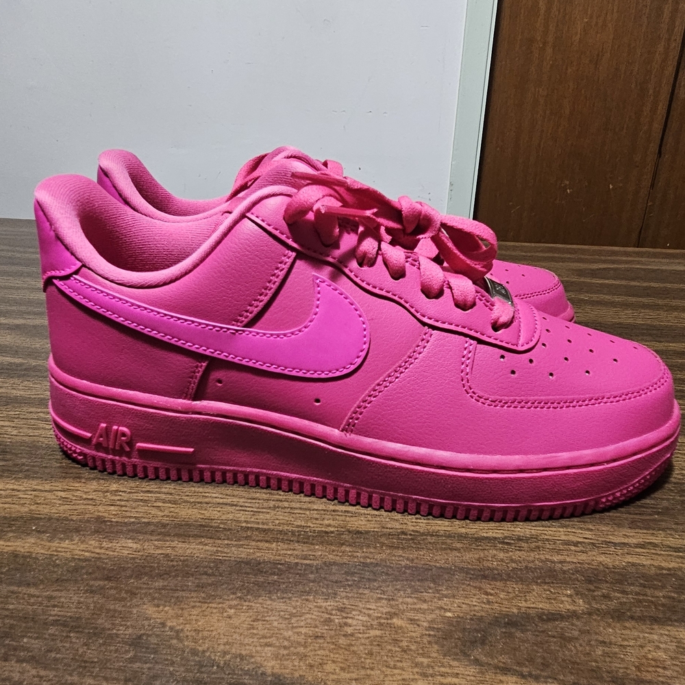 Ladies Size 7.5 Air FORCE 1 BNWT